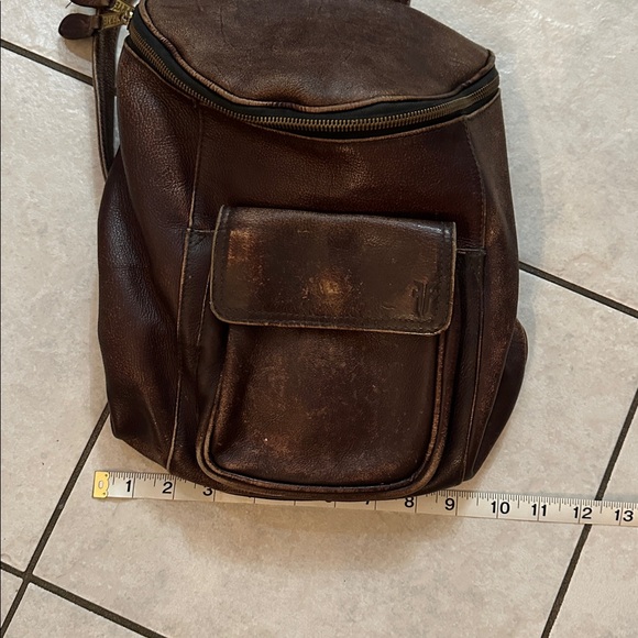 Vintage Frye Chestnut Leather Knapsack - Picture 11 of 12